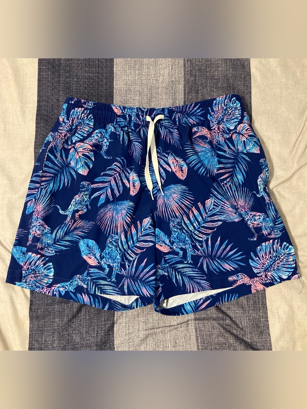 Chubbies Mens Dinosaur Print Swim Trunks Sz M 5.5” Colorful
